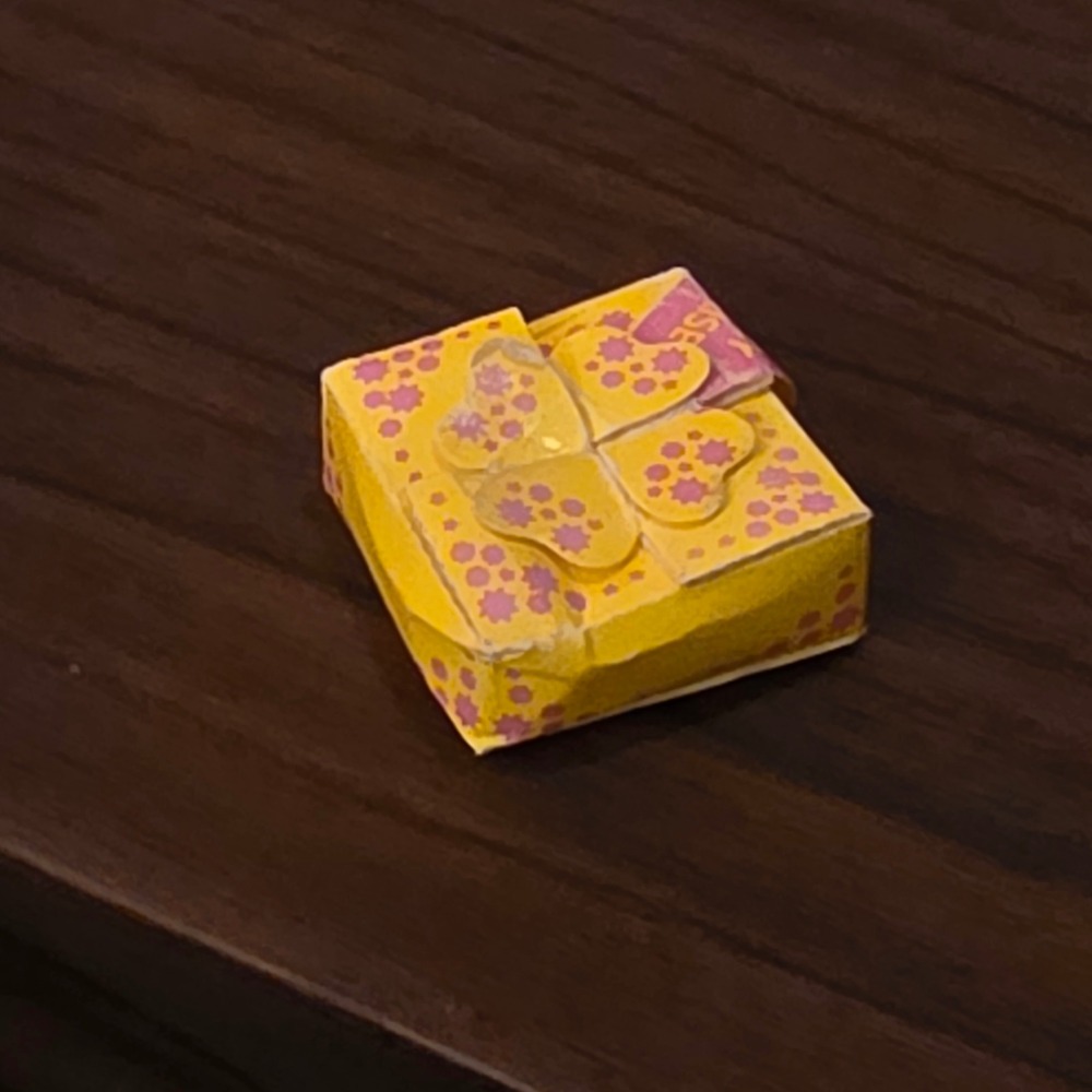 Vintage Miniature Jewelry Surprise Collectible Accessory Yellow Pink Heart Box
